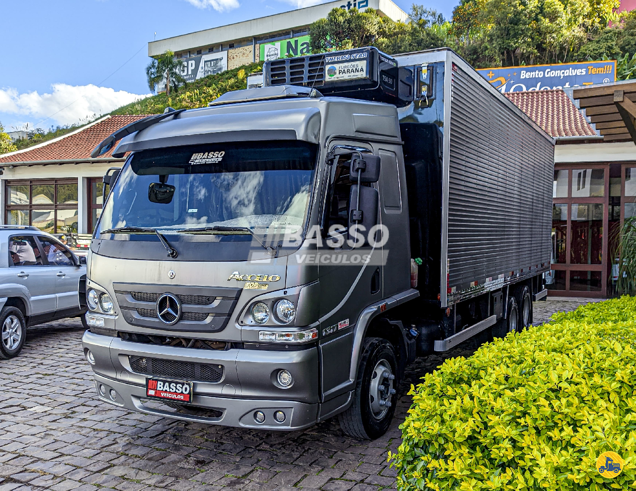 CAMINHAO MERCEDES-BENZ MB 1317 Baú Térmico 3/4 6x2 Basso Veículos GARIBALDI RIO GRANDE DO SUL RS